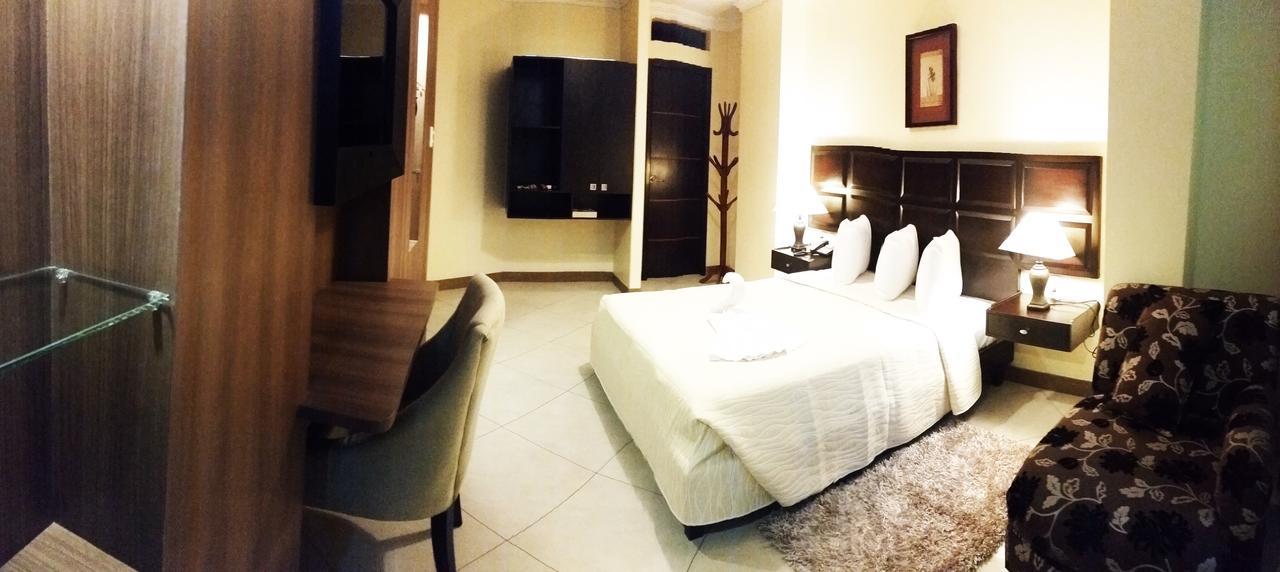 Atlantic Blue Hotel Гуаякуил Екстериор снимка