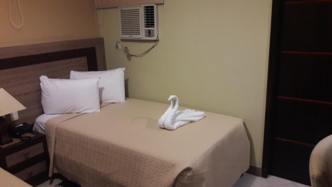 Atlantic Blue Hotel Гуаякуил Екстериор снимка