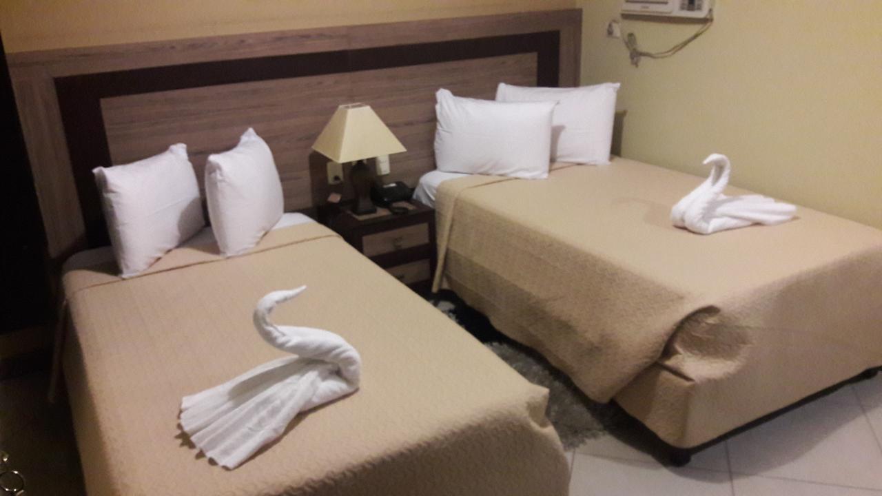 Atlantic Blue Hotel Гуаякуил Екстериор снимка