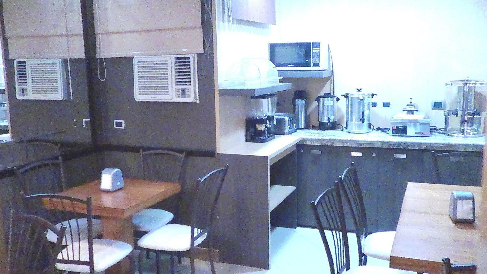 Atlantic Blue Hotel Гуаякуил Екстериор снимка