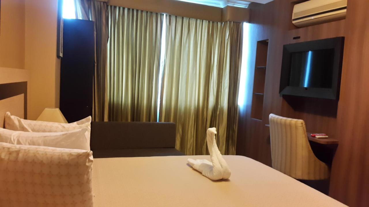 Atlantic Blue Hotel Гуаякуил Екстериор снимка