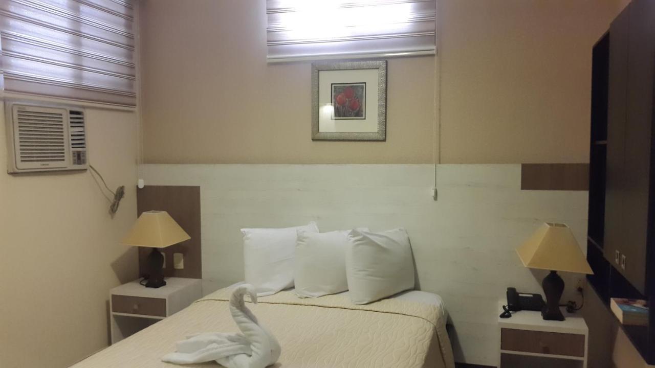 Atlantic Blue Hotel Гуаякуил Екстериор снимка